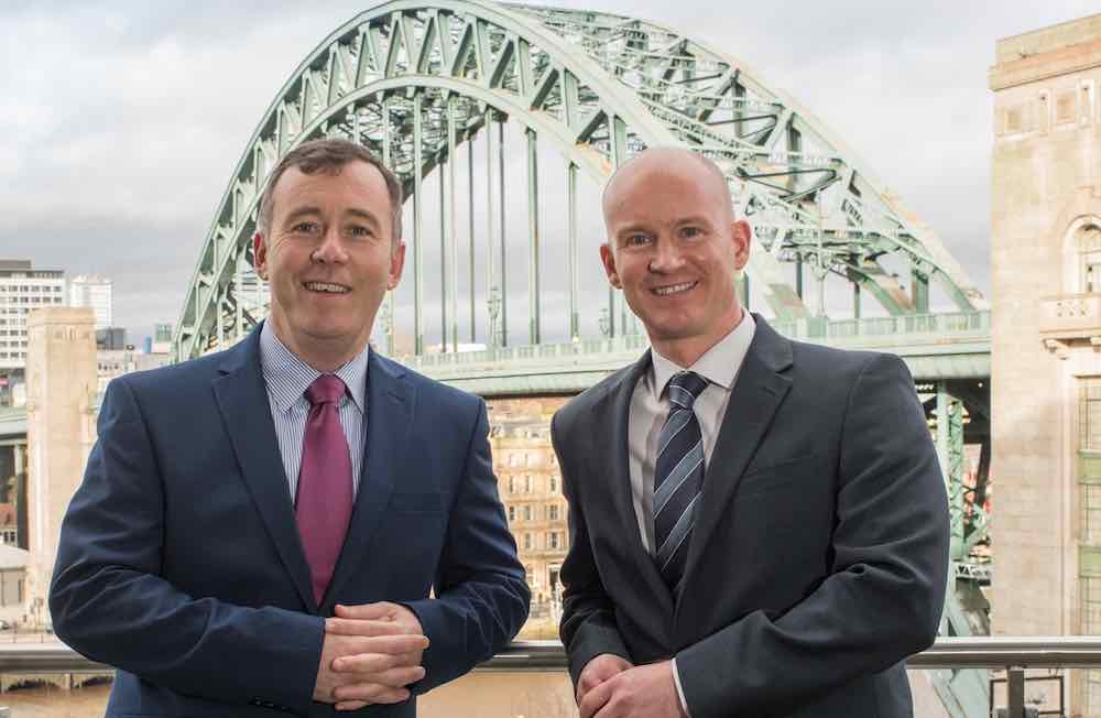 (L to R) – UskVale Financial Planning principal Paul Pelopida and Fairstone chief commercial officer Scott Hopkinson